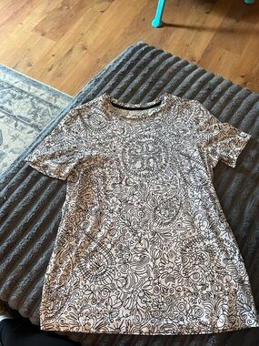 Tory Burch White Short Sleeve Tee with Black Doodle Print - 100% Supima Cotton